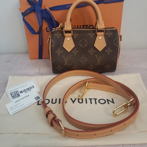 LV 2022 Nano Speedy model w/ detachable strap - Picture 12 of 16